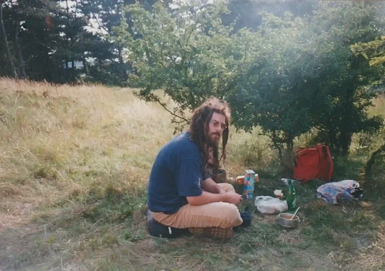 1999 001